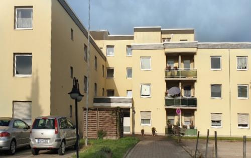 AWO Bezirksverband Mittelrhein — Seniorenwohnung, Viergeschossige Wohnanlage mit insgesamt 45 Seniorenwohnungen mit Balkonen.